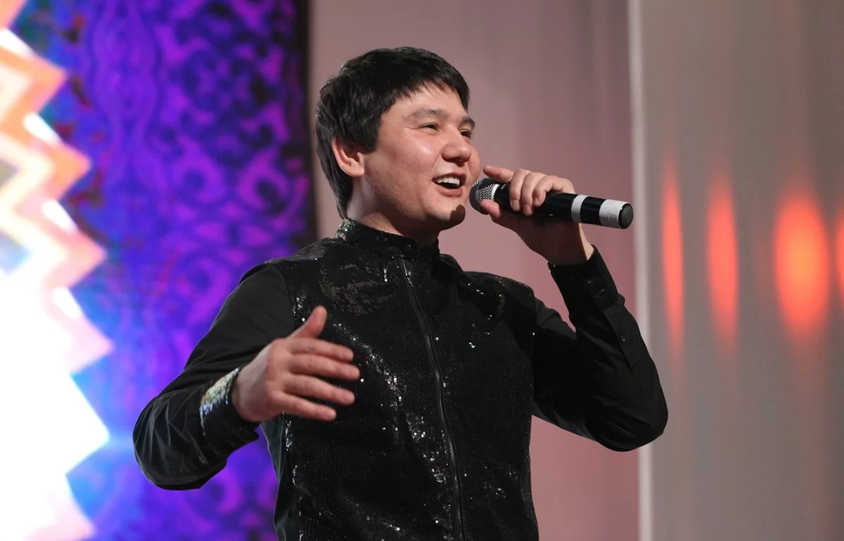 Атырауда мас күйінде әуежайда шу шығарған Бейбіт Қорғанға шара қолданылды