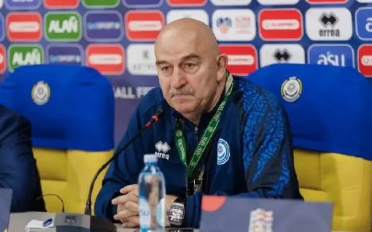 Черчесов: "Қазақстан құрамасының 4 қорғаушымен ойнауы - біздің бастамамыз"