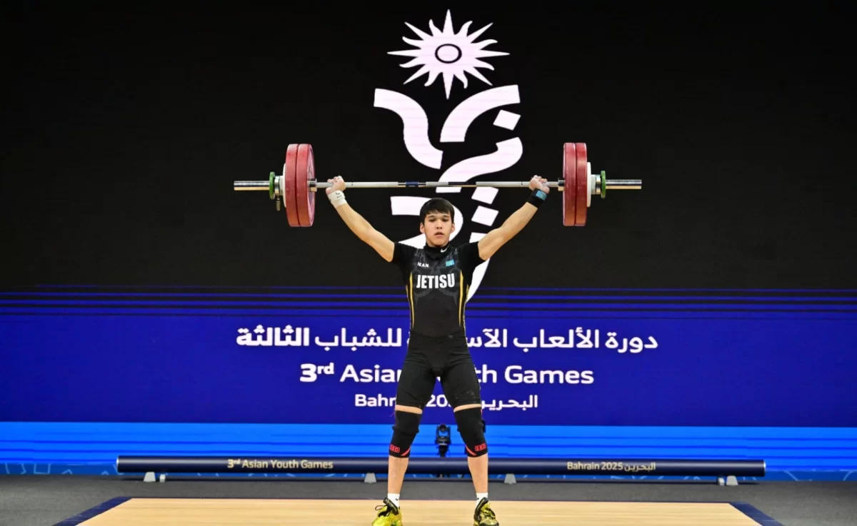 Қазақстандық ауыр атлет әлем рекордын жаңартып, Азиада «алтынын» иемденді