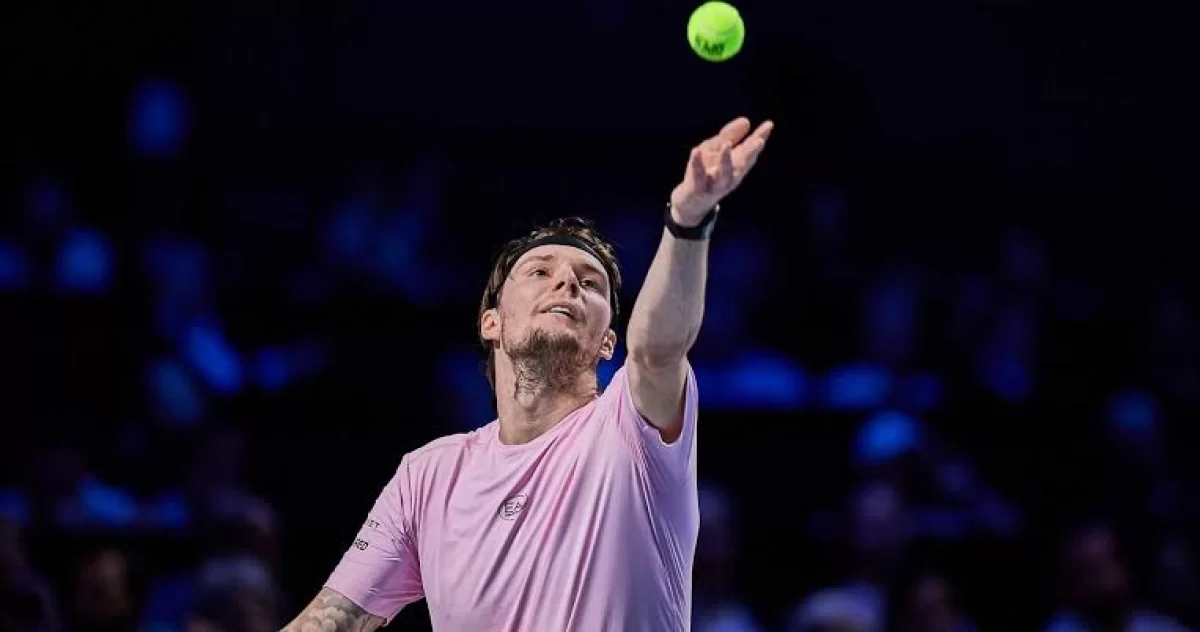 Александр Бублик Париждегі «Мастерсті» сәтті бастады