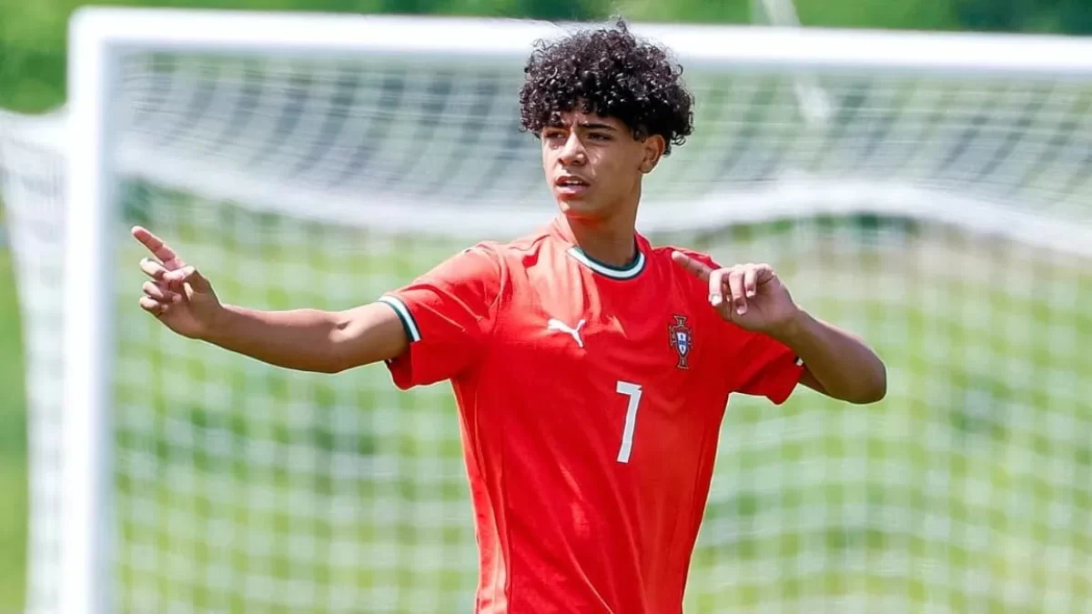 Криштиану Роналдудың ұлы Португалия сапында дебют жасады