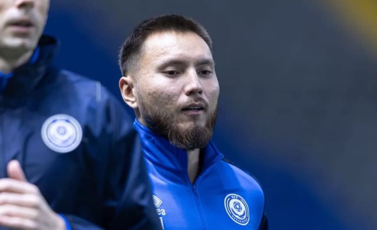 «Орын сатып алғаным жоқ» - Аты шулы футболшы сынға жауап берді