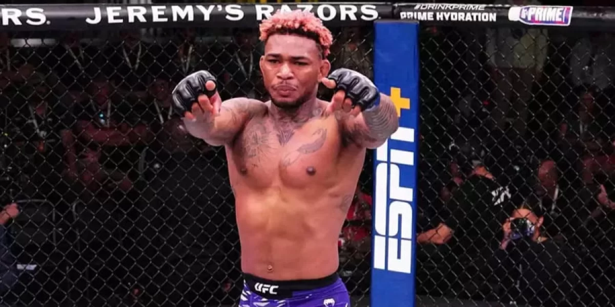 Рахмоновтың салмағындағы жекпе-жек сенсациялық нокаутпен аяқталды