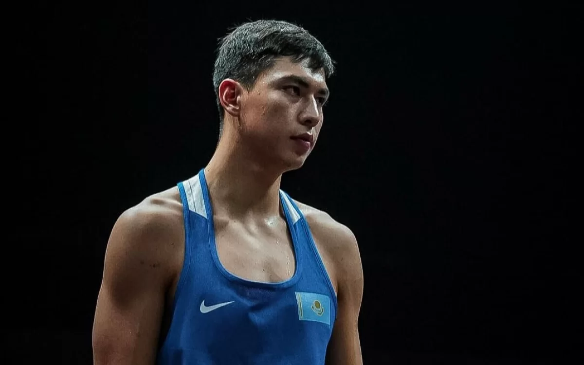 Әлем чемпионын құлатқан қазақ боксшысы финалда тоқтады