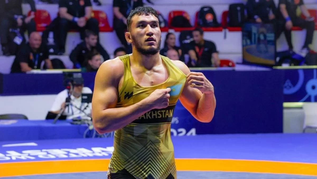 Ризабек Айтмұхан финалда! Отандасымыз Олимпиада чемпионын ойсырата жеңді