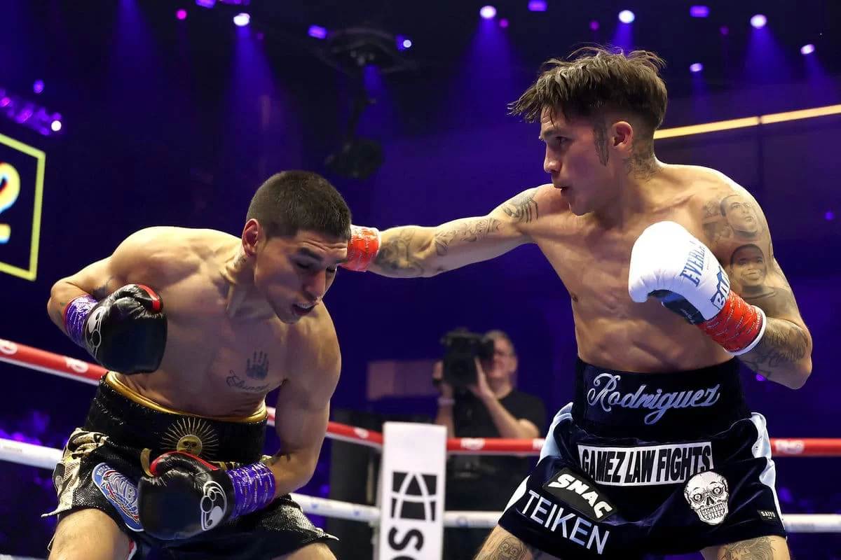 Үш чемпиондық титул үшін өткен жекпе-жекте жарқын нокаут тіркелді