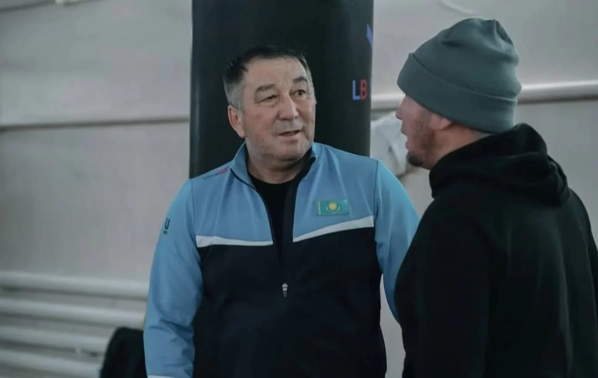 «Әлемнің нағыз көшбасшысы» — Өзбекстан құрамасын мақтаған Сәтжанов біздің жігіттер туралы не деді?