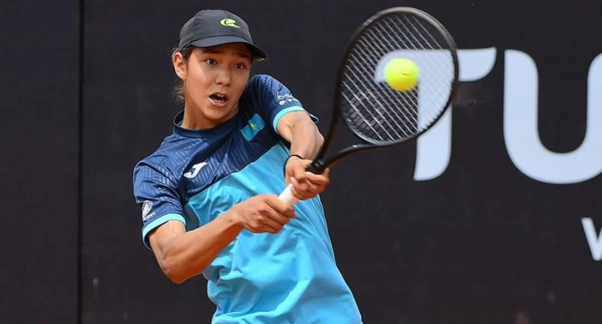 Қазақстандық 18 жастағы теннисші қатарынан екінші жартылай финалға шықты