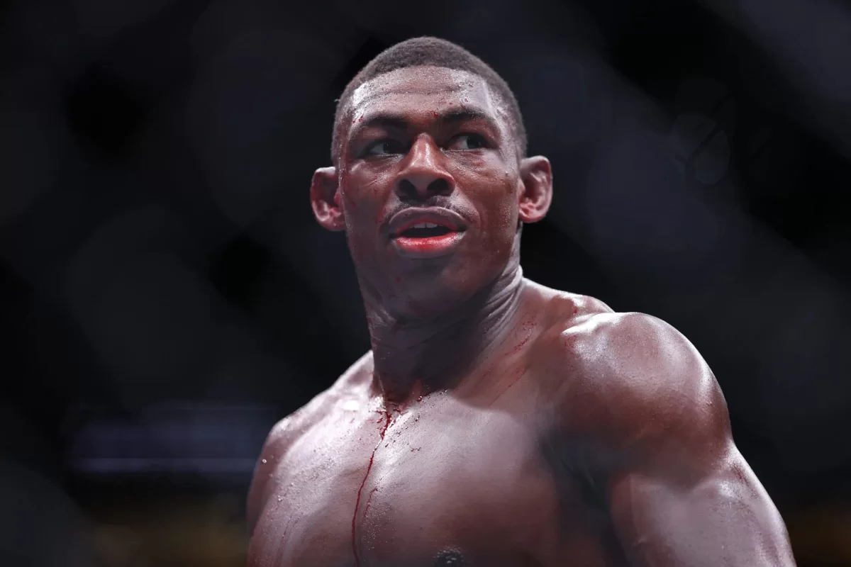 Шавкат Рахмоновты нокаутқа түсіремін деген UFC файтері ойсырай жеңілді