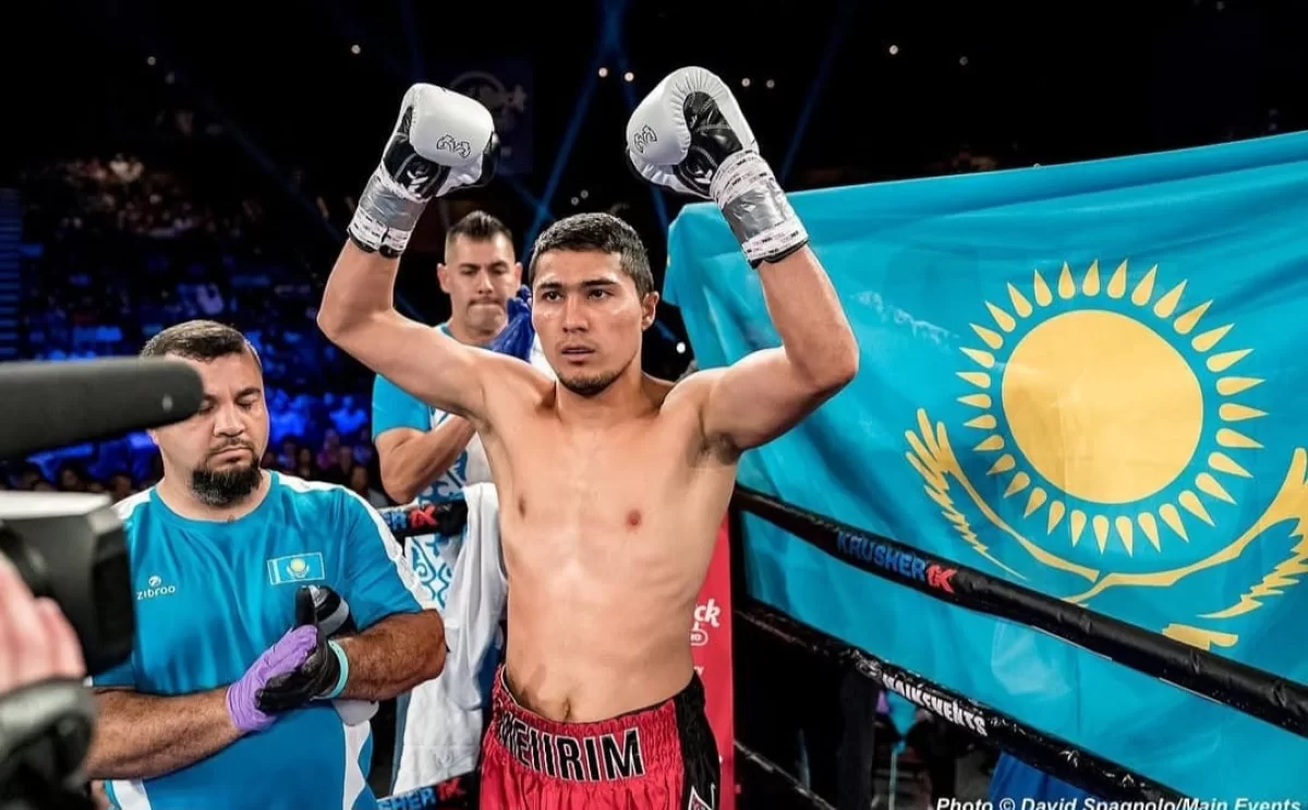 Жәнібек Әлімханұлының салмағында жеңілмеген қазақ боксшысына чемпиондық жекпе-жек берілді