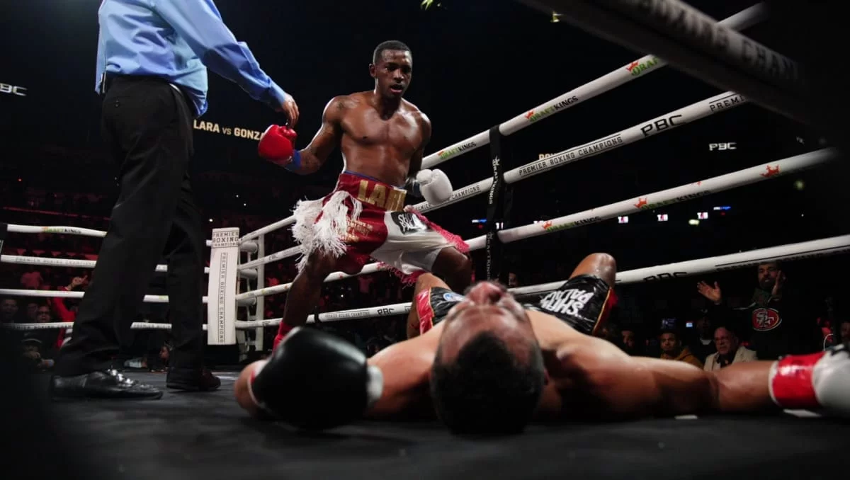 Жәнібек Әлімханұлымен айқаса алмаған чемпион қарсыласын тас-талқан етті (ВИДЕО)