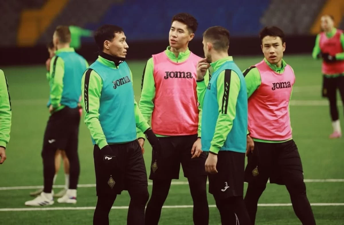 «Қайрат» Астанадағы ЧЛ матчы алдында ресми жаттығу өткізді (ВИДЕО)