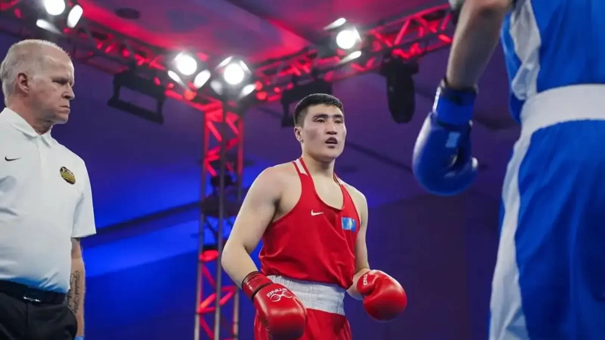 "Басымдық қазақ жігітінде". ӘЧ-да қазақ-өзбек боксшыларының айқасына баға берілді