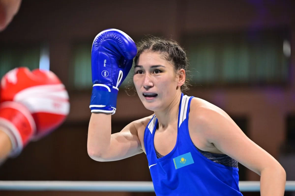 Аида Әбікеева сынған қолмен жұдырықтасып, Азия чемпионатында топ жарды