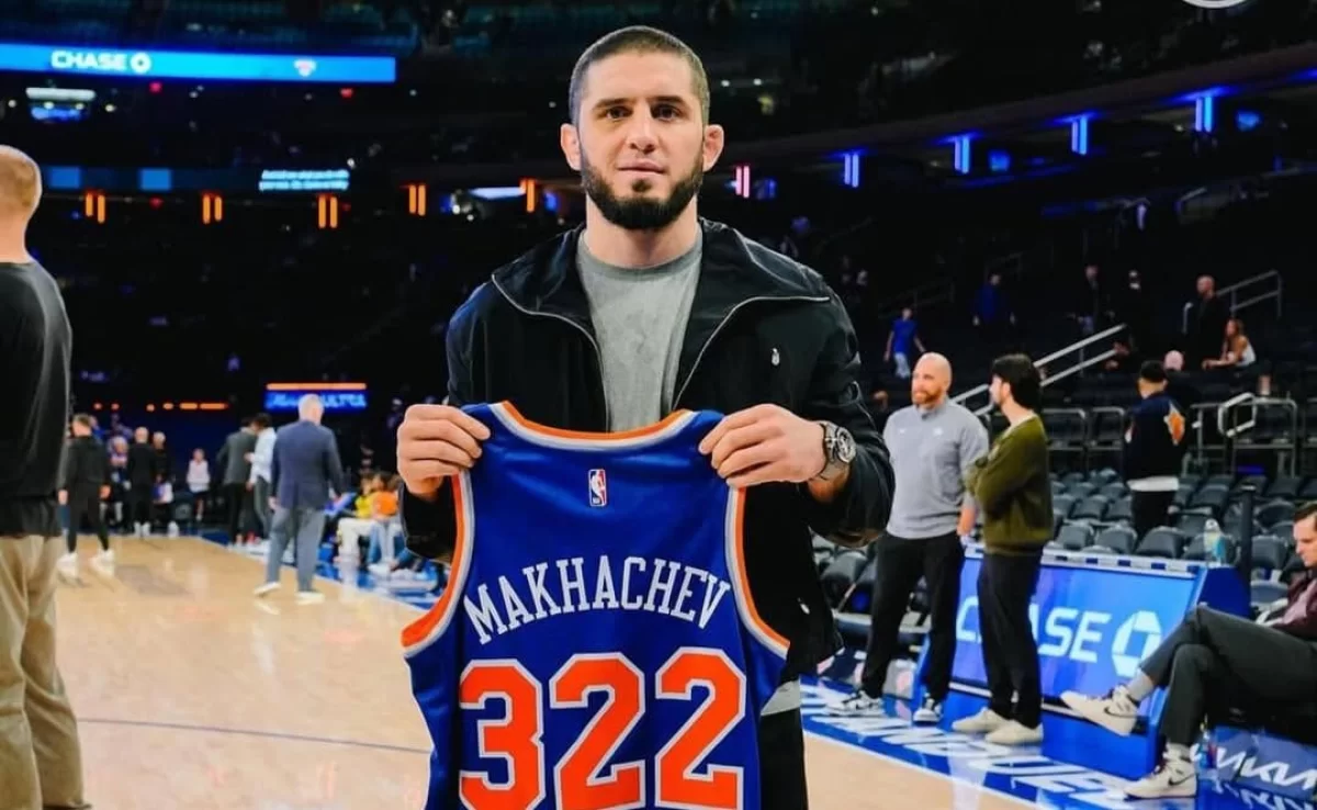 Ислам Махачев баскетболшы атанды (ВИДЕО)