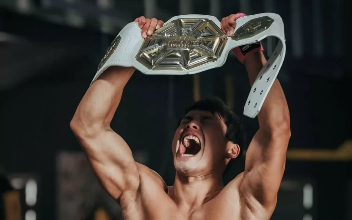 Еркебұлан Тоқтар Шавкат Рахмоновтан озып кетті