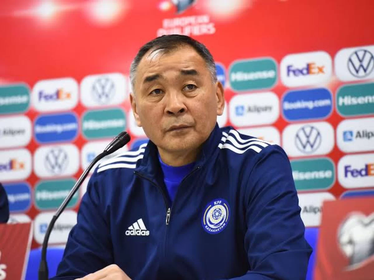 "Федерацияның жұмысына араласқым келмейді": Исламхан ұлттық құрама бапкерін сөз етті