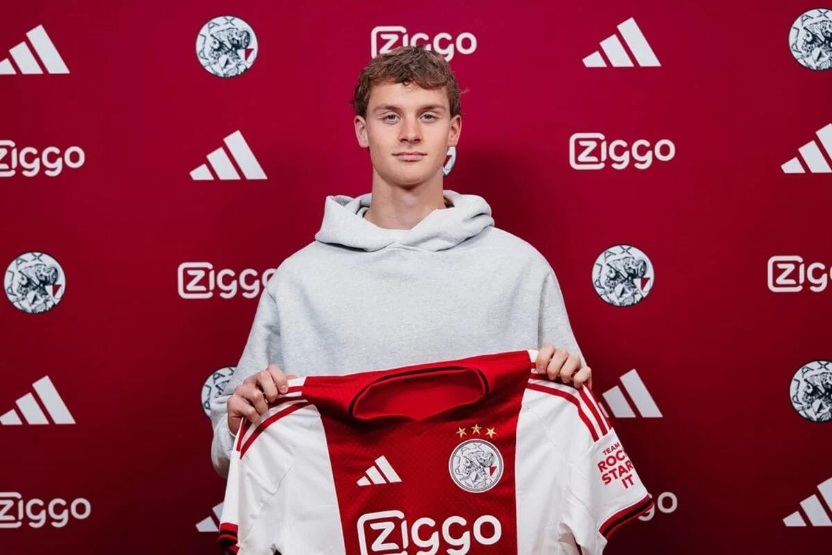 Ресми: Ибрагимович "Аякс" ойыншысы атанды