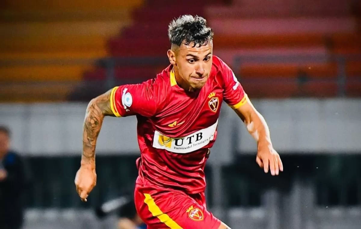 Аргентиналық жартылай қорғаушы ресми түрде "Қайратқа" ауысты