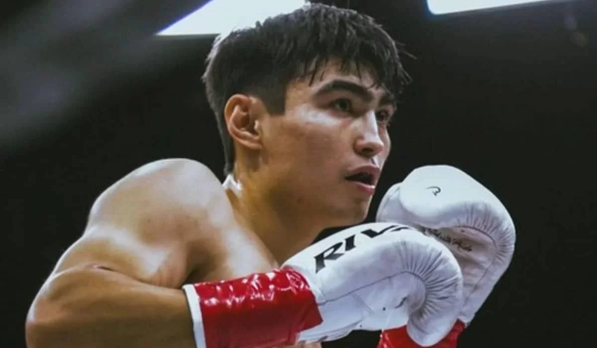 Айдос Медет қарсыласымен көз арбасты