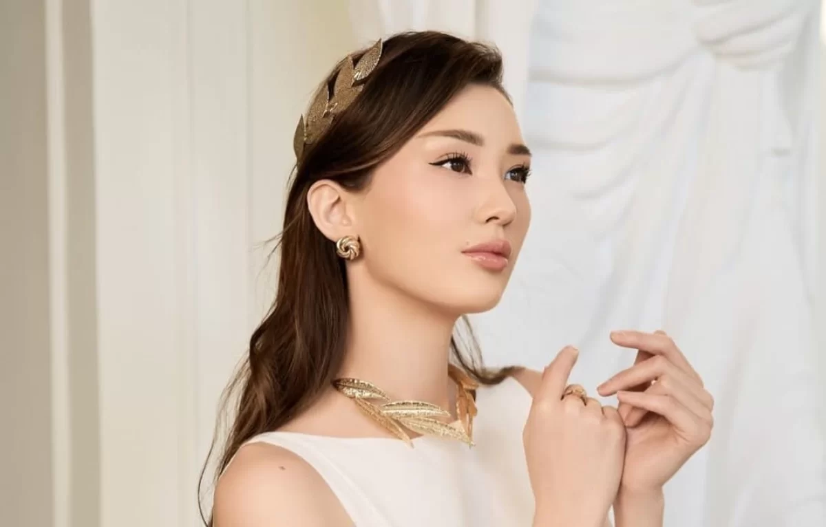 "Киім-кешекті қолмен жуатынмын": Сәбина Алтынбекова тұрмысқа дейінгі өмірін еске алды