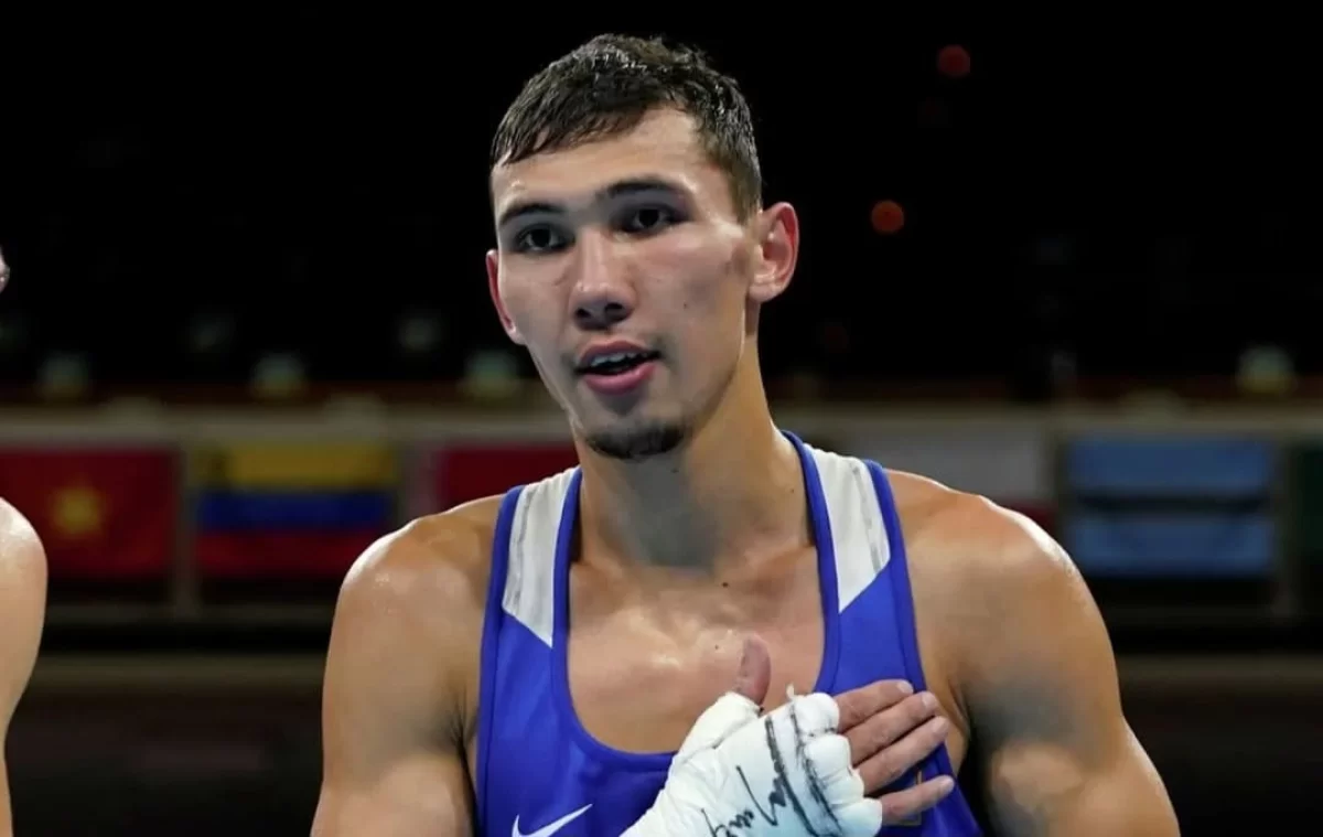 Ұлттық құрама боксшылары Мұқағали Мақатаевқа құрмет көрсетті (ВИДЕО)