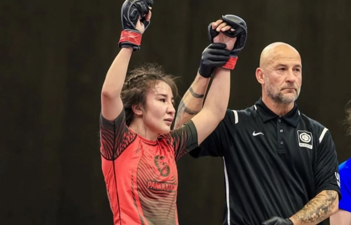 "Бас ұшып кетердей соққы". Naiza 81-де Қазақстан – Қытай айқасы ерте аяқталды