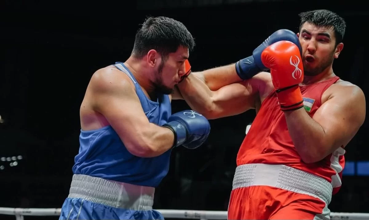 Айбек Оралбайдың басты қарсыласы Дана Уайттың қарамағына өтті