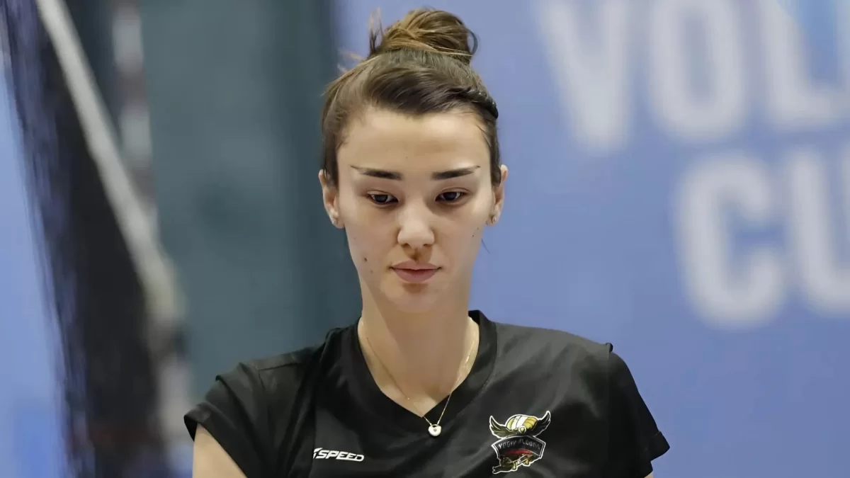 Сотқа бермек. Сәбина Алтынбекова журналистерге шүйлікті