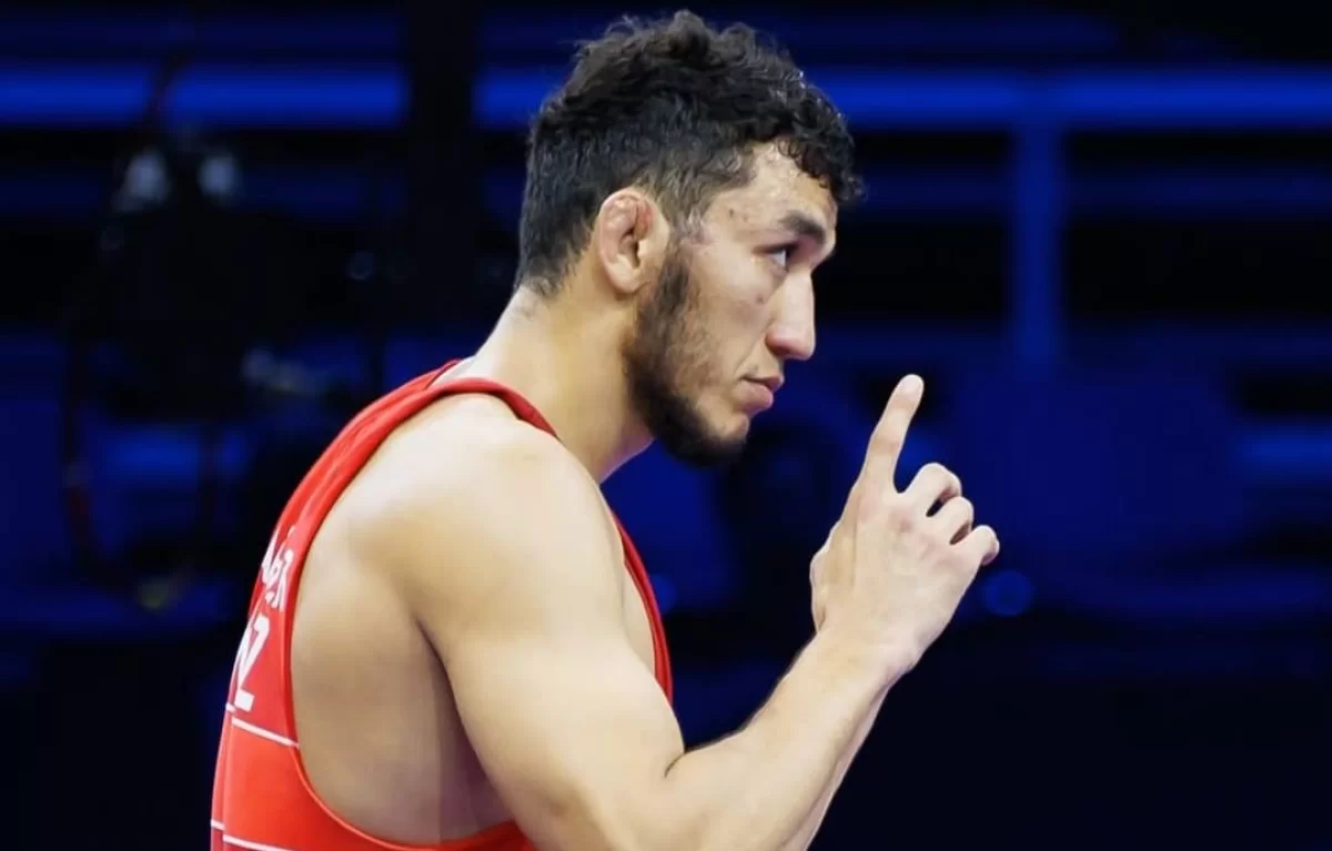 Ризабек Айтмұхан 23 секундта қола медаль жеңіп алды