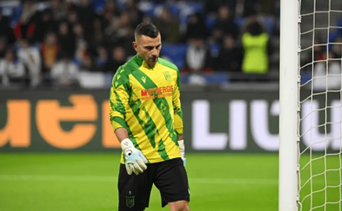 Анасына тіл тигізгені үшін матч тоқтатылды