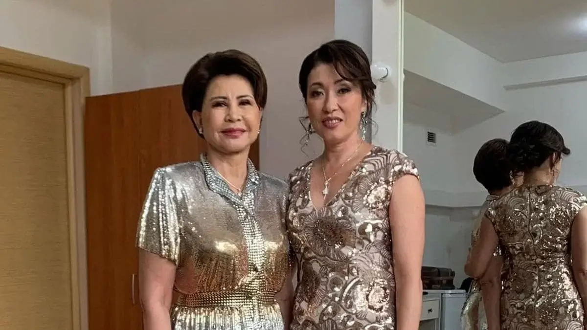 Роза Рымбаева мен Толқын Забирова желіні жарқын видеомен дүр сілкіндірді