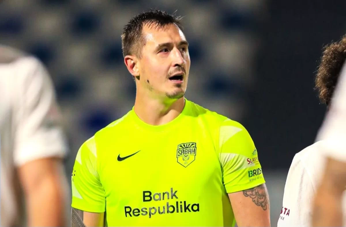 Қазақстан құрамасының қақпашысы 2 минутта екі гол жіберіп алды (ВИДЕО)