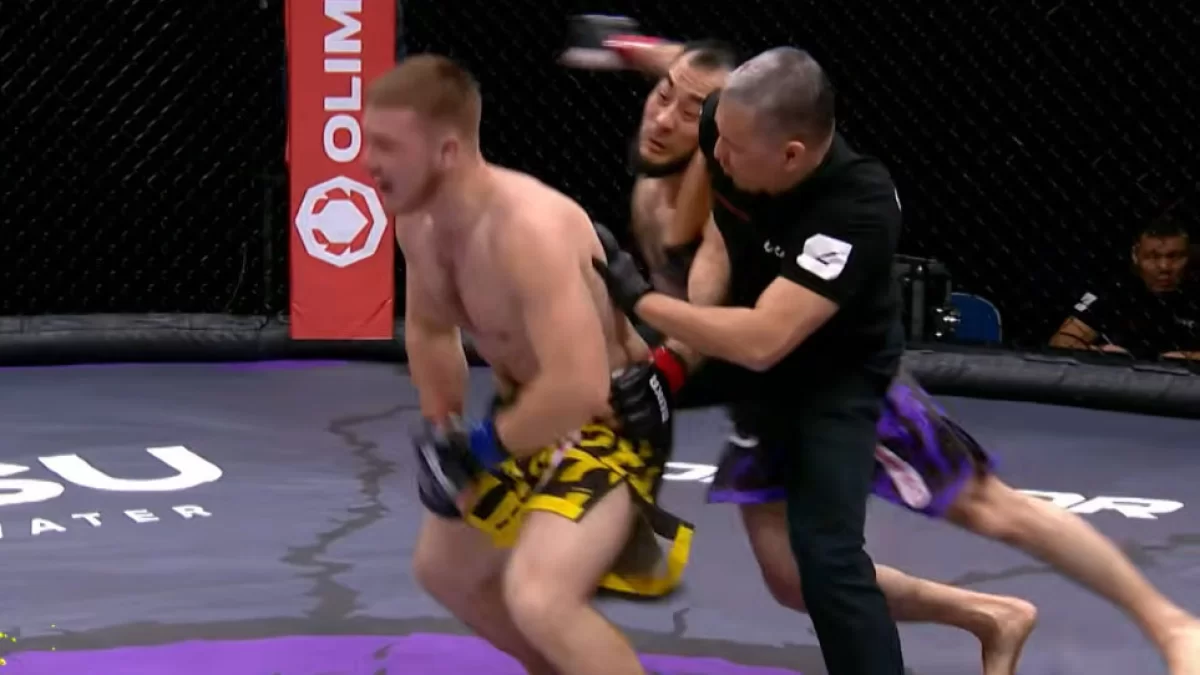 Қазақстандық файтер жеңілгенін мойындамай төбелес шығарды (ВИДЕО)