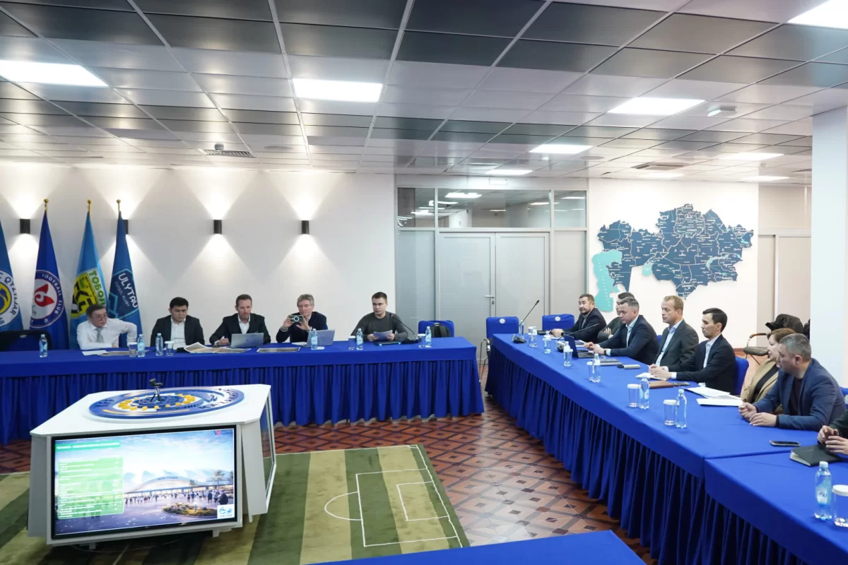 Жаңа стадиондар талапқа сай ма? УЕФА өкілдері тексеріспен келді