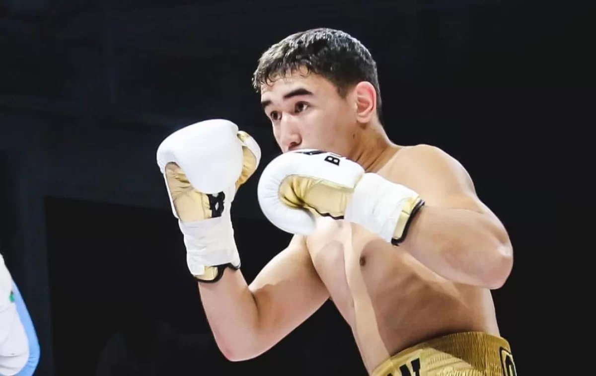 Санкт-Петербургте қазақстандық боксшының жекпе-жегі техникалық нокаутпен аяқталды (ВИДЕО)