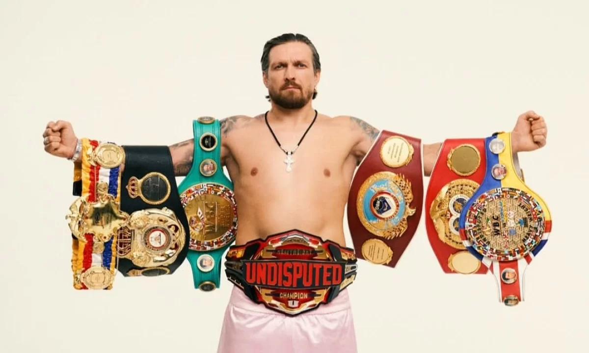 Александр Усик футболға ден қойды