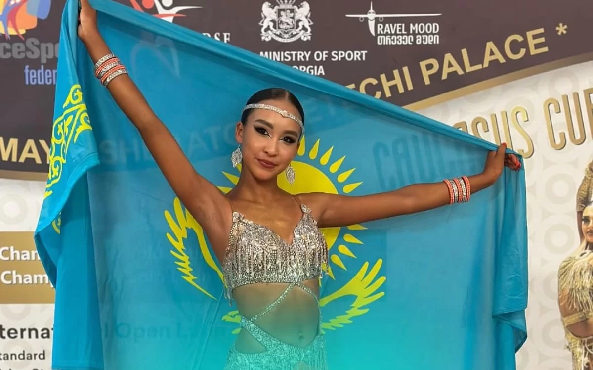 "Биі оттай екен": Серік Сәпиевтің қызы беделді турнирде жарқын нәтиже көрсетті