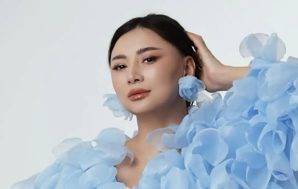 46 жастағы Мәдина Сәдуақасова жаңа стильдегі образымен таңғалдырды (ФОТО)