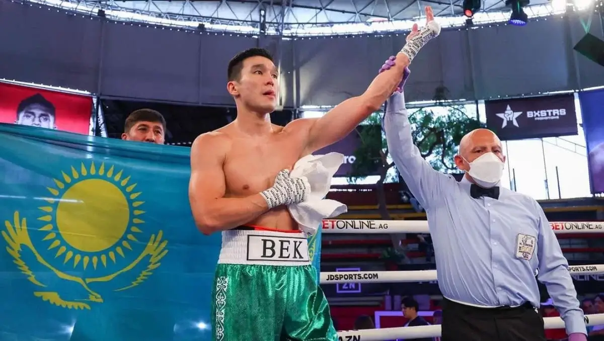 "Канелоның" командасындағы қазақ Чилиде жекпе-жек өткізеді