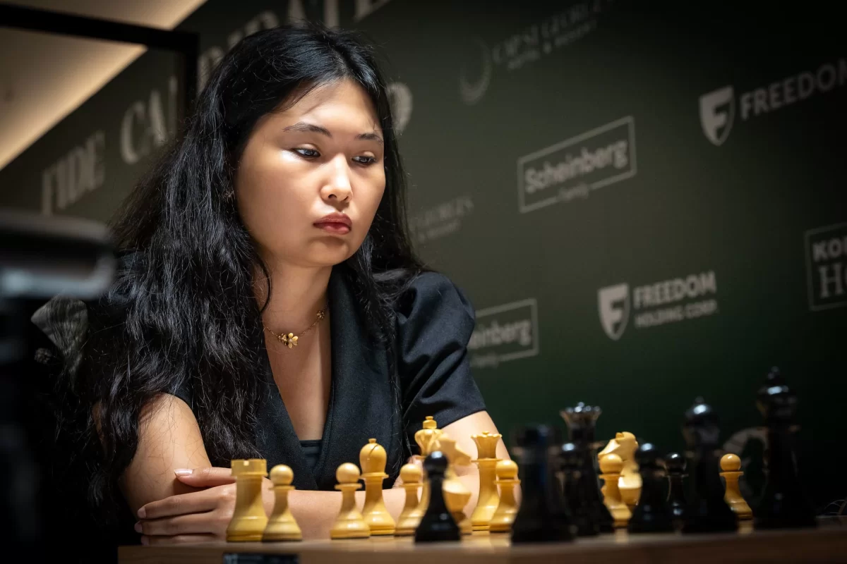 Бибісара Асаубаева әлемнің экс-чемпионымен ұпай бөлісті