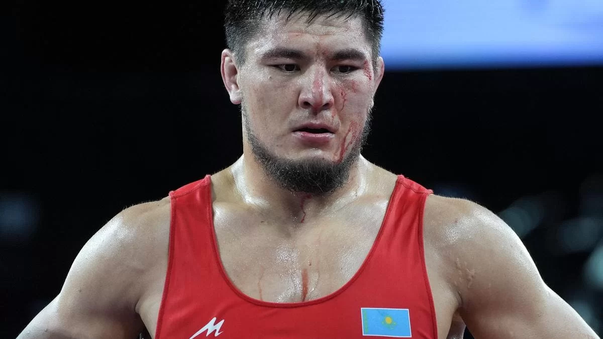 Азамат Дәулетбеков Азия чемпионатында жетінші медалін жеңіп алды (ВИДЕО)