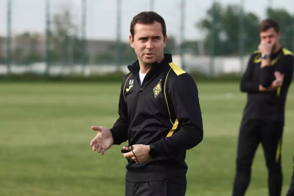 "Қайраттың" бұрынғы бапкері мансабын тоқтатты