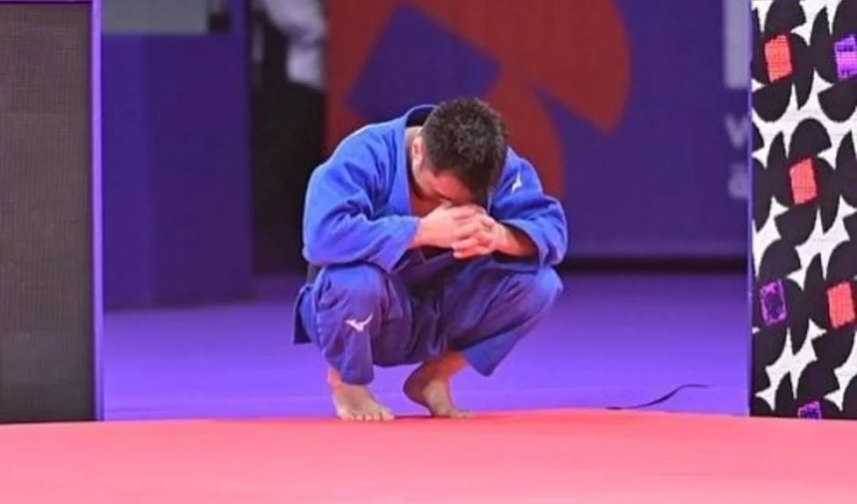 Елдос Сметов бокстан спаррингке шығып, құлап қалды (ВИДЕО)