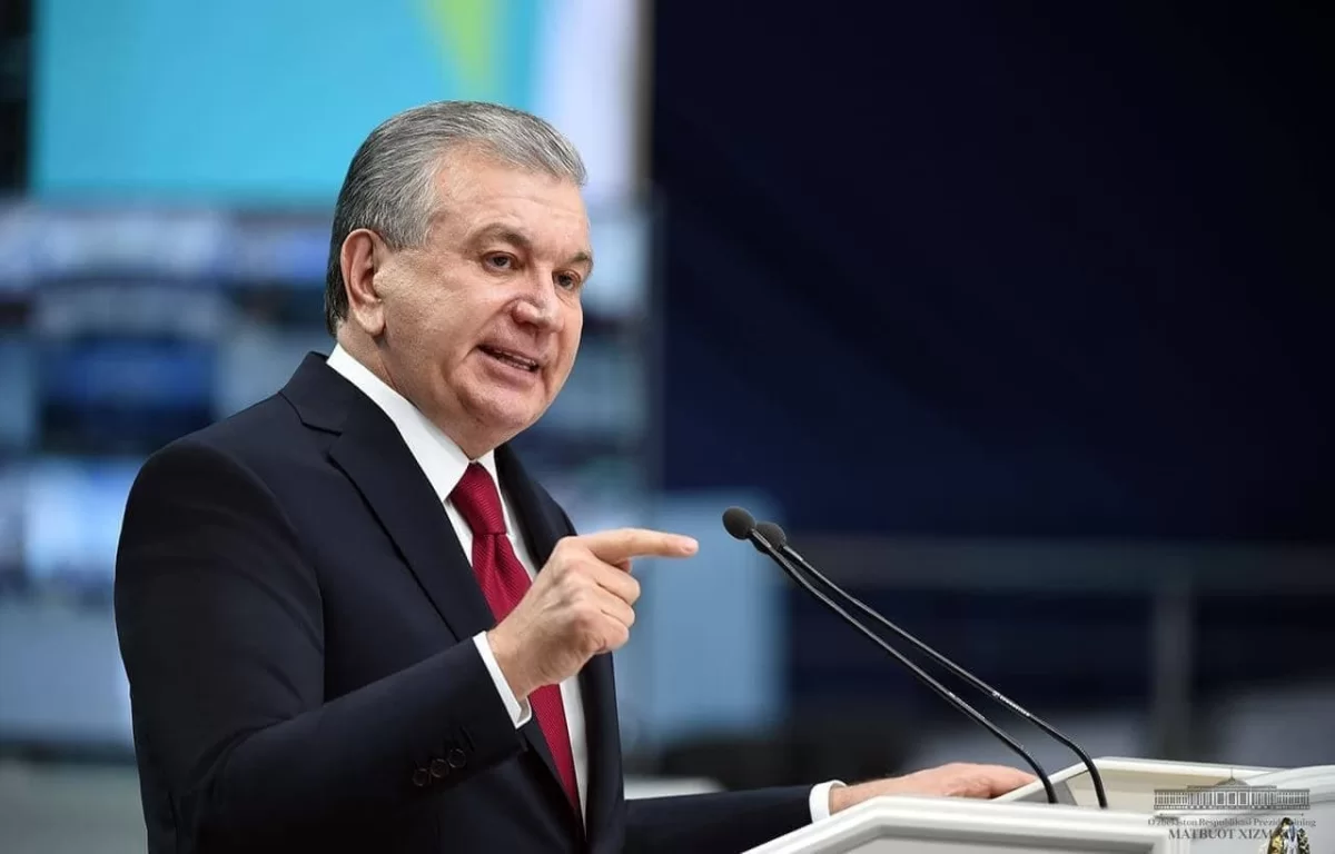 Шавкат Мирзиёев Өзбекстан құрамасының ӘЧ-дағы алғашқы матчына орай арнайы шешім қабылдады