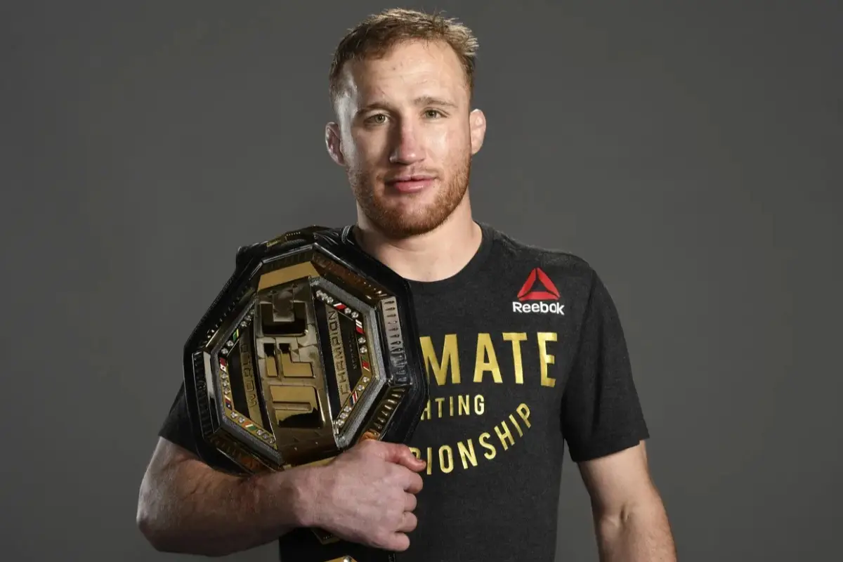 UFC чемпионы үзіліс алатынын жариялады