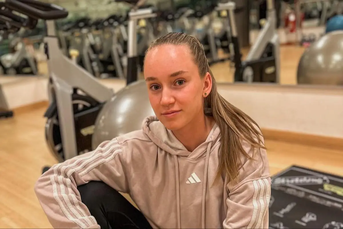 Елена Рыбакина беделді турнирге келді