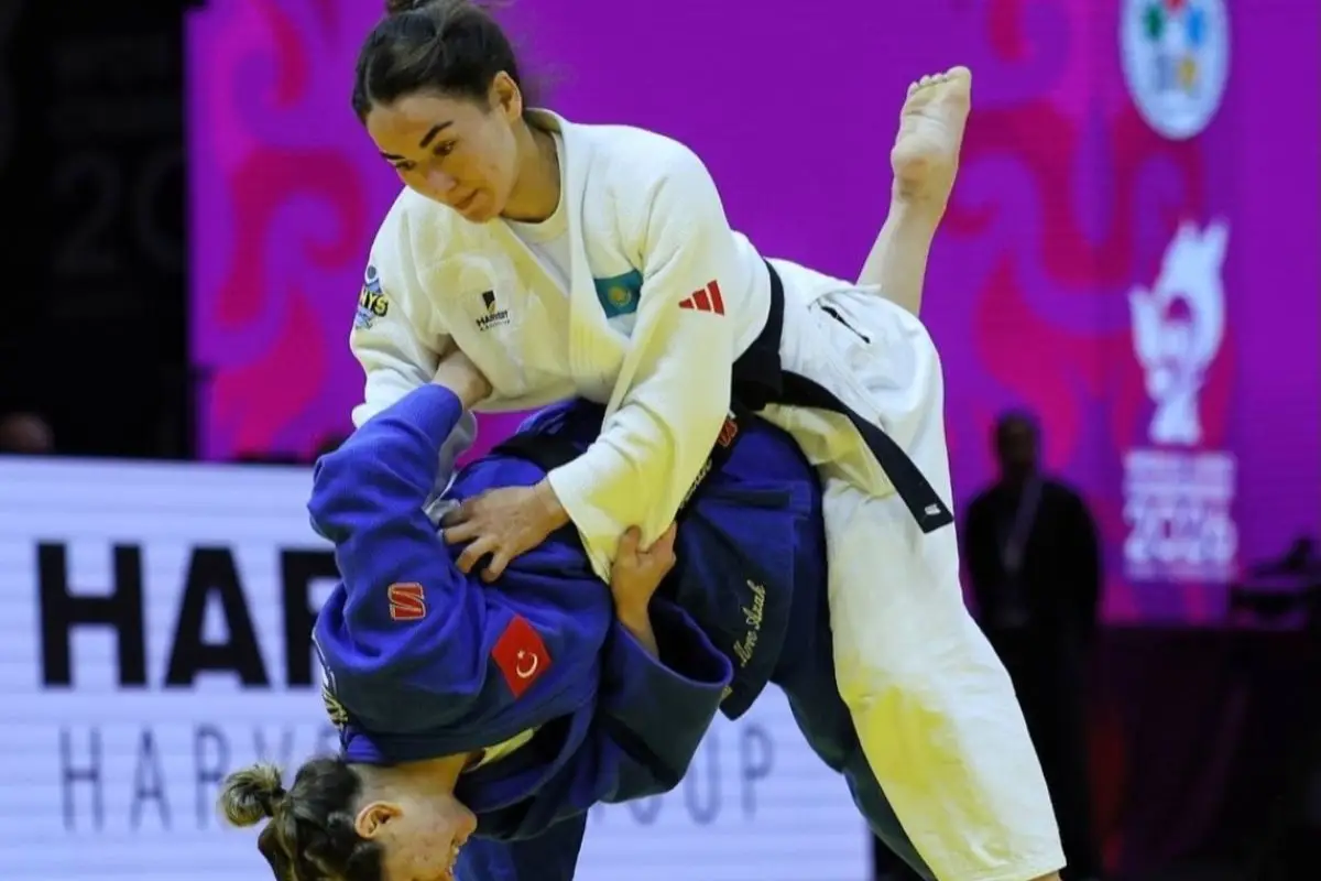 Әбужақынова Бакудегі әлем чемпионатында алғашқы белдесуінде жеңілді