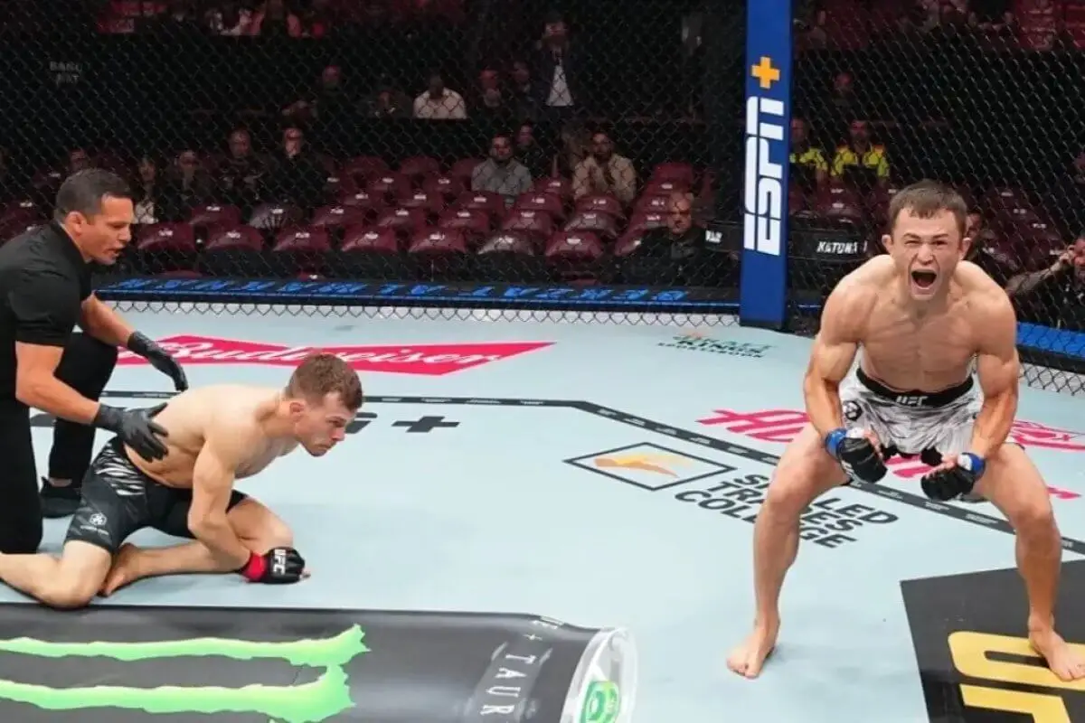 Ресми: Бекзат Алмахан UFC-дегі келесі жекпе-жегін Топуриямен өткізеді