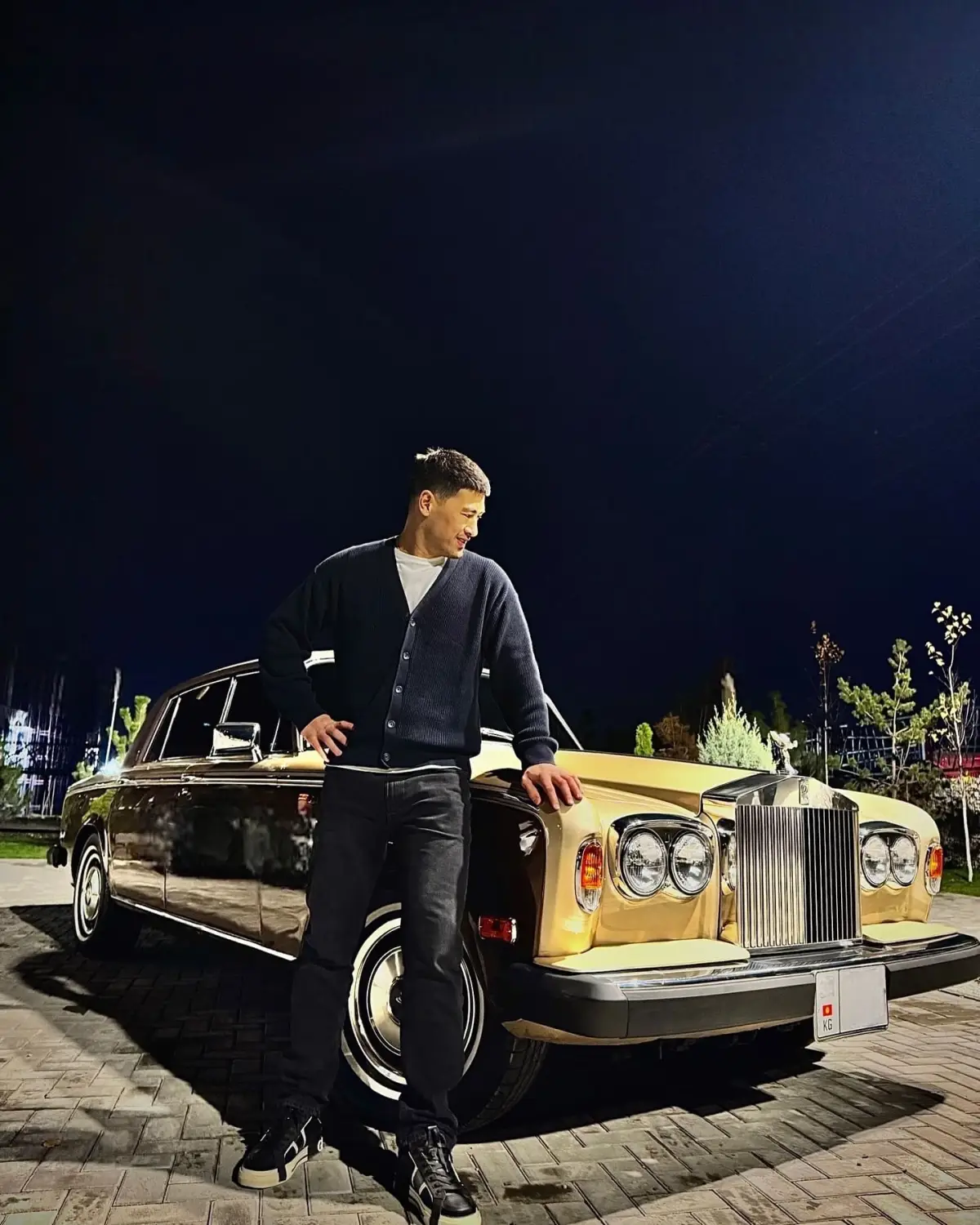 Бокстан әлем чемпионына тарту – Rolls-Royce Silver Shadow II